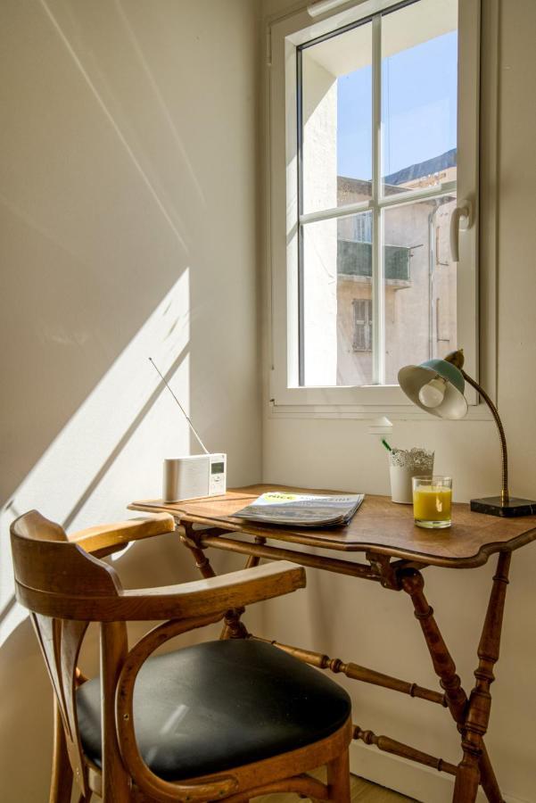 St Jobis - Charmant Appartement, Moderne Et Refait A Neuf, Vieux-Niza Exterior foto