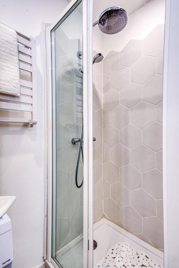St Jobis - Charmant Appartement, Moderne Et Refait A Neuf, Vieux-Niza Exterior foto